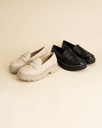 Fortune Dynamic Eureka Classic Loafers - Available in Black & Bone Color