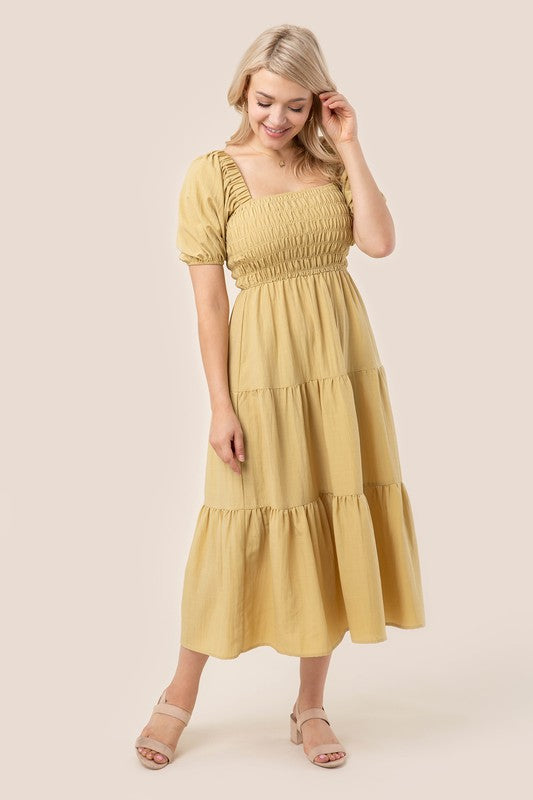 TBYB! Tiered long dress with puff sleeves