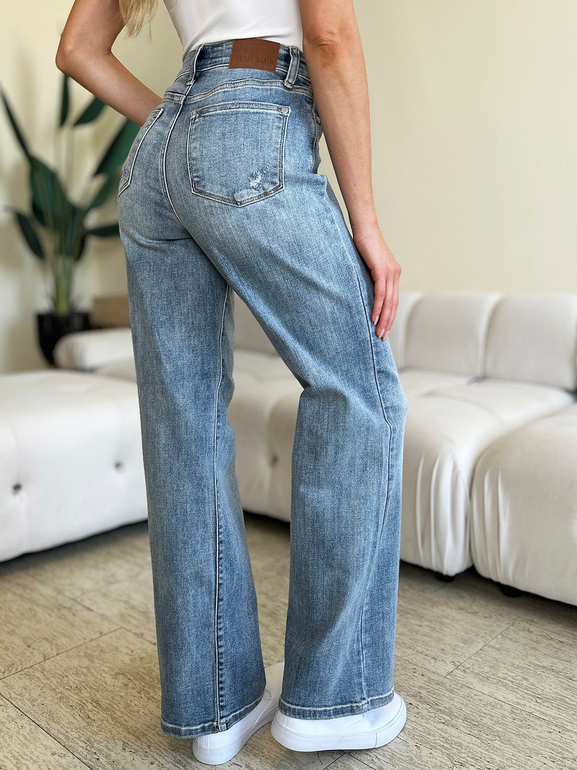 NEW! Judy Blue High Waist Straight Jeans (0-24W)