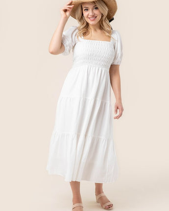 Tiered long dress with puff sleeves