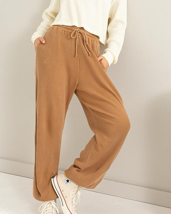 HYVE Days Off High-Waisted Sweatpants (S-M-L) - Available in Creme and Pale Brown!