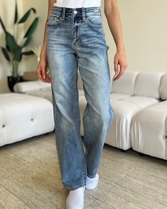 NEW! Judy Blue High Waist Straight Jeans (0-24W)